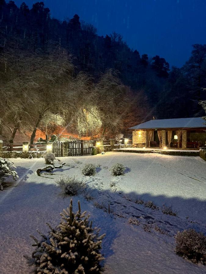 Casa De Piatra Villa Sztrugár Kültér fotó