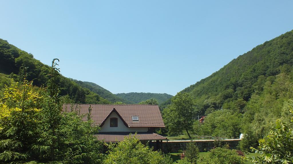 Casa De Piatra Villa Sztrugár Kültér fotó